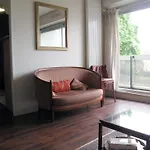 Studio Balcony Versailles